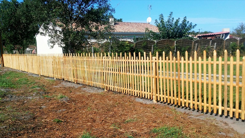 Panneau de clôture pour le jardin. Châtaignier Kastané